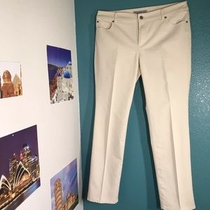 Chico’s Platinum Denim Ulta Fit Slim Leg